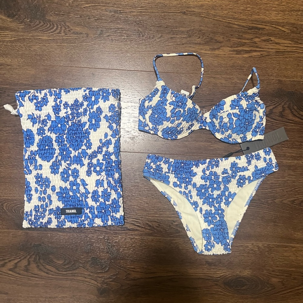 Triangl Bikini